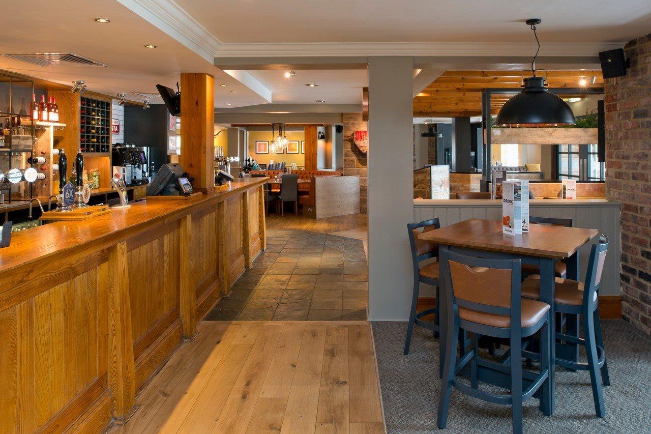 Premier Inn Фроум Экстерьер фото